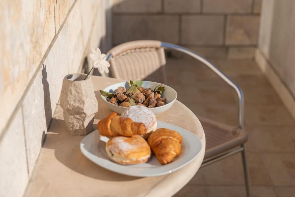 Bento Apartment - Best View On Town And Sea Pucisca Esterno foto