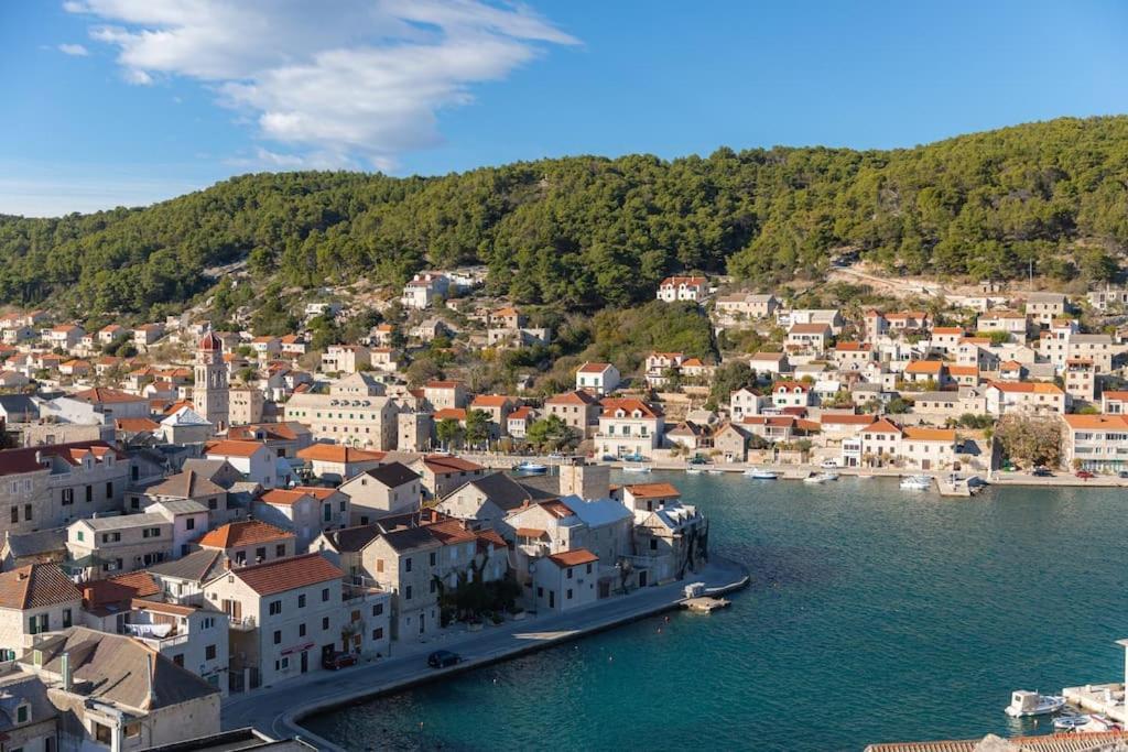 Bento Apartment - Best View On Town And Sea Pucisca Esterno foto