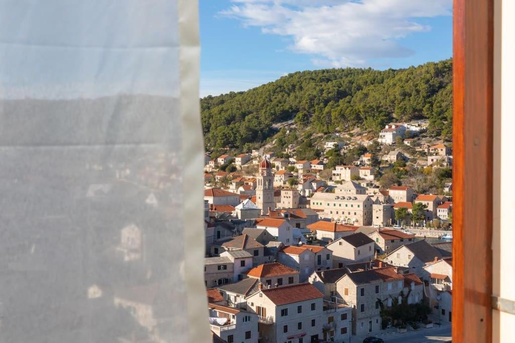 Bento Apartment - Best View On Town And Sea Pucisca Esterno foto